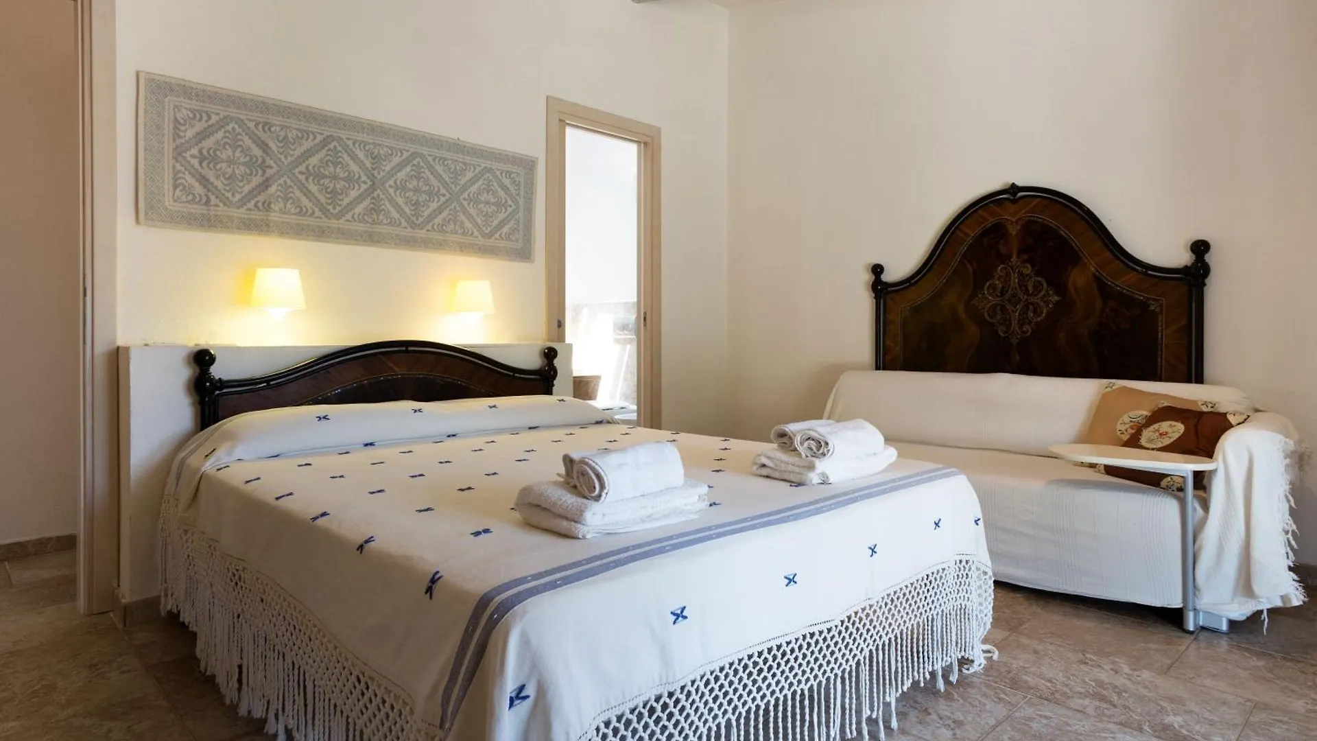 Villa I Graniti Santa Teresa Gallura 0*,  Italy